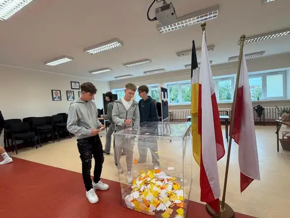 Nowy Samorząd Uczniowski wybrany w PZS nr 2 w Trzebnicy