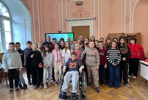 „Wejdź w moje buty” – warsztaty o niepełnosprawności dla piątoklasistów