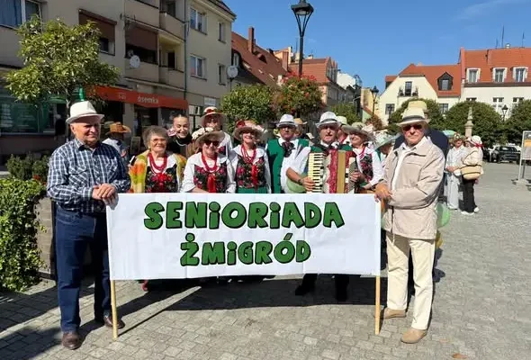 Marsz Kapeluszy rozpoczął Żmigrodzkie Dni Seniora