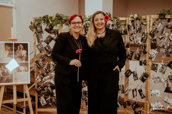 „Między wiekami” w Zawoni – międzypokoleniowy projekt fotograficzny zakończony wernisażem