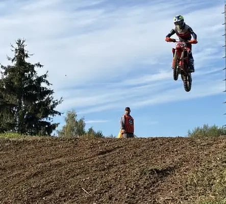 Wojtek z drugim miejscem w Czechach i wiceliderem Nova Motocross Cup 2026