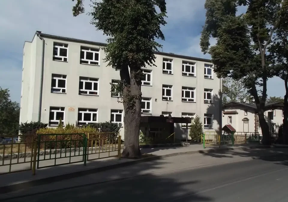 Matematyka na wieszakach – kreatywna lekcja w klasie 1a