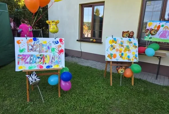 Dzień Przedszkolaka w Zawoni – taniec, balony i wystawa plakatów
