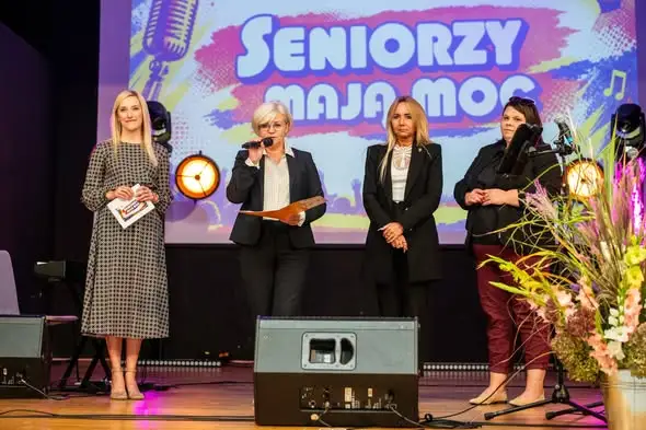 Koncertem w Prusicach zainaugurowano Miesiąc Seniora