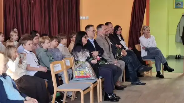 Pasowanie pierwszaków w SP nr 1 w Obornikach Śląskich