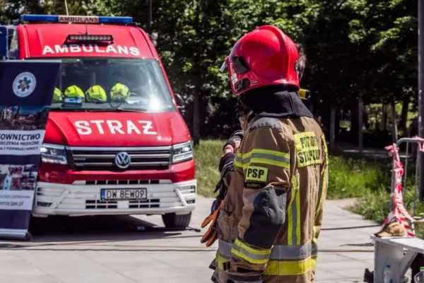 Poranne wezwanie w Sędzicach. Strażacy z OSP Zawonia i Cerekwicy walczyli o życie