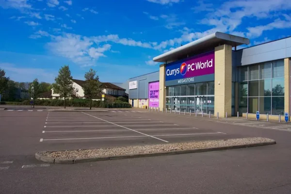 Nowy park handlowy w Trzebnicy – 12 sklepów i 150 miejsc pracy